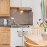 Отель Eschenhof & 3*
