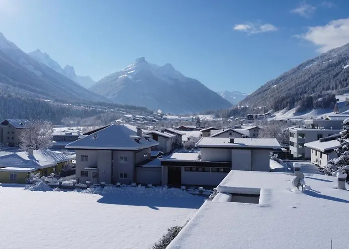 Hotel Eschenhof & 3*