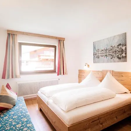 ホテル Eschenhof & フルプメス