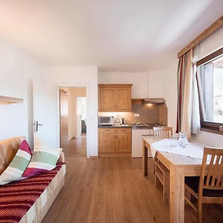 ホテル Eschenhof & フルプメス